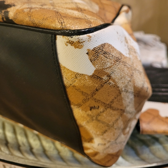 L.A.M.B. by Gwen Stefani Stencil Pattern Elmwood Bag and Wallet Set #375 - Picture 13 of 17